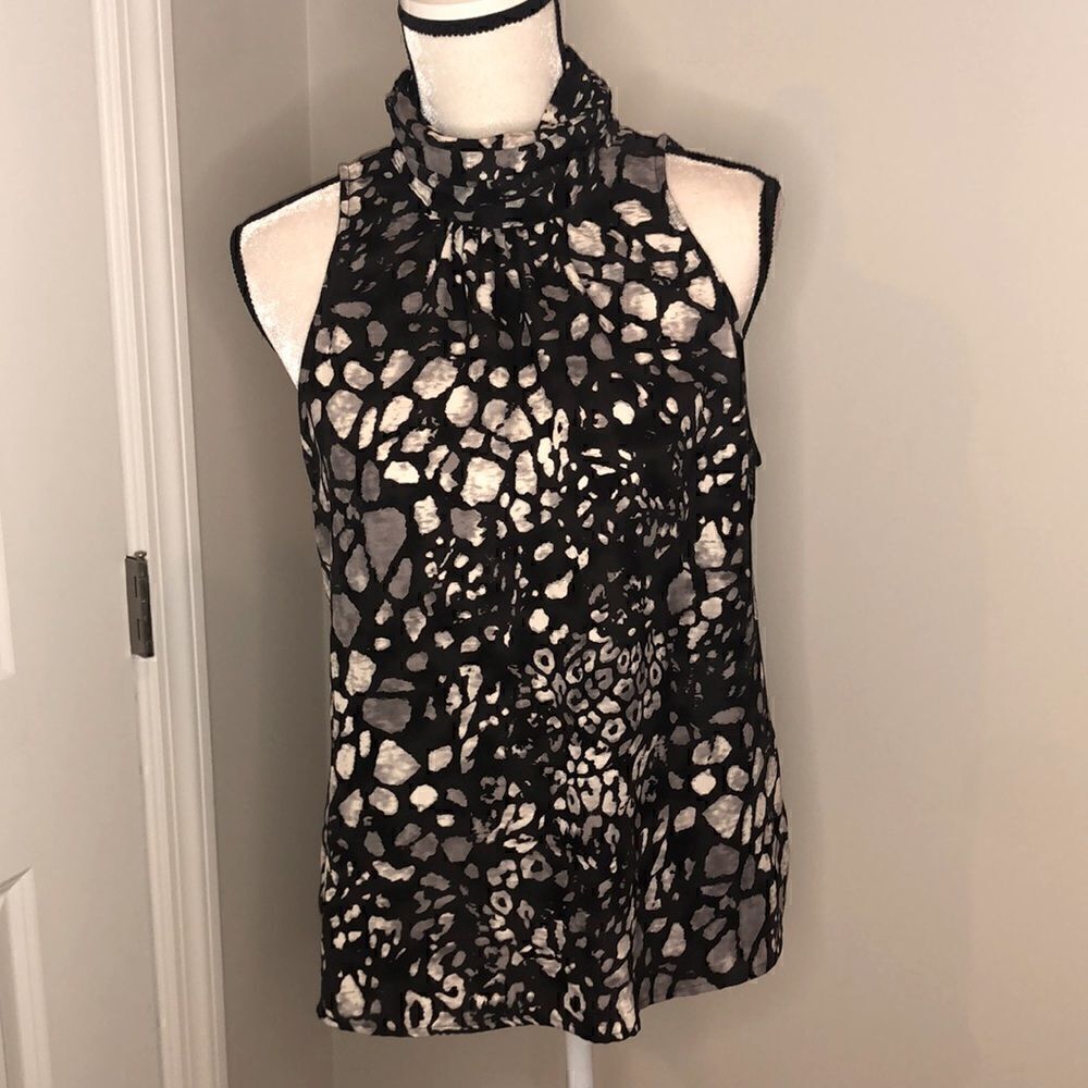Peyton Jensen sleeveless animal print too medium